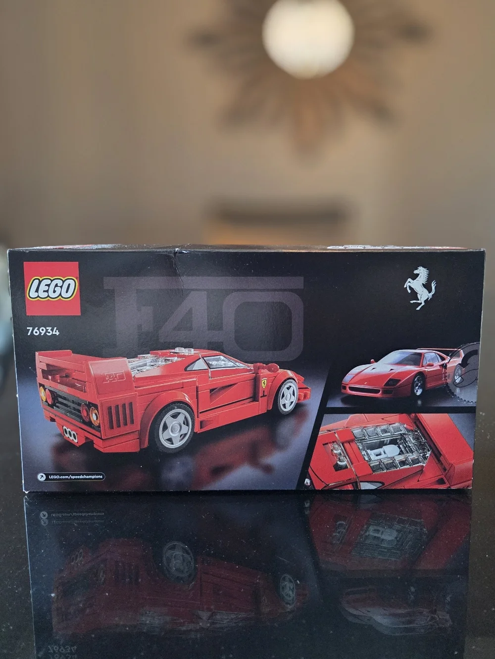 LEGO Speed Champions Ferrari F40 - Red - Picture 2 of 6